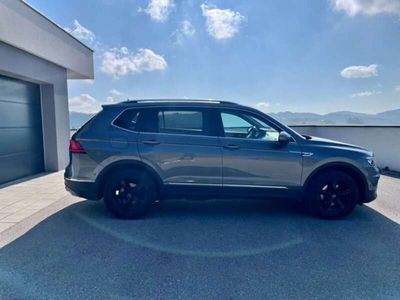 gebraucht VW Tiguan Allspace 20 TDI SCR 4Motion Highline DSG