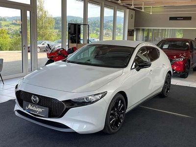 Neu Mazda 3 Nagisa 140 PS (102 kW) 2025 Grau Limousine