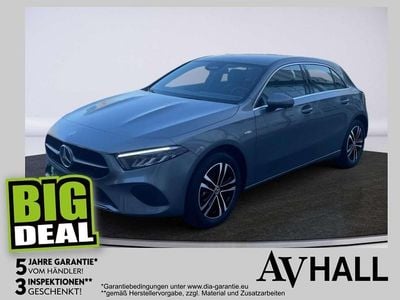 Grau Gebraucht 2025 Mercedes A250 Limousine | € 32.990 (Guter Preis)