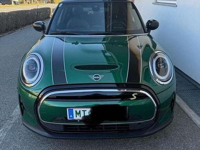 Gebraucht 2023 Mini Cooper SE Kleinwagen | € 28.000 (Etwas zu teuer)