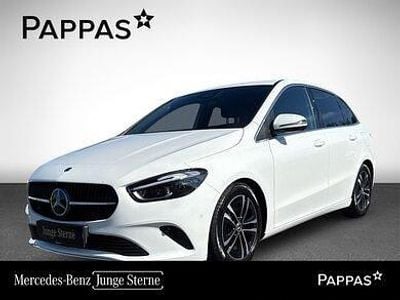Weiß Gebraucht 2024 Mercedes 180 Edition Limousine | € 34.950 (Fairer Preis)