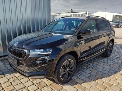 Schwarz Neu 2025 Skoda Karoq SportLine SUV | € 49.045 (Fairer Preis)
