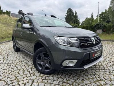 Gebraucht Dacia Sandero Stepway 90 PS (66 kW) 2017 Grau Limousine