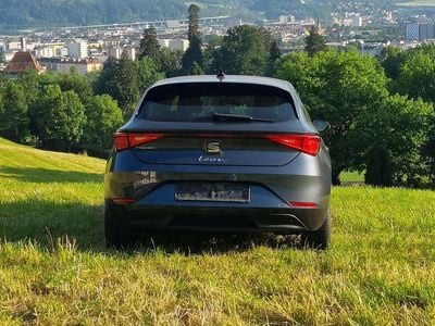 Grau Gebraucht 2020 Seat Leon ST Style Kombi | € 13.900 (Teuer)