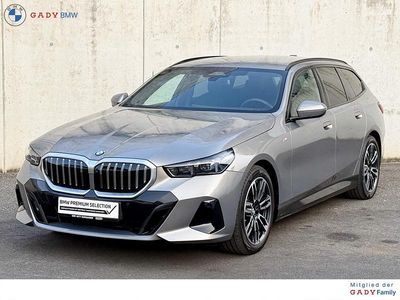 Grau Gebraucht 2025 BMW 520 Shadowline Kombi | € 64.940 (Fairer Preis)