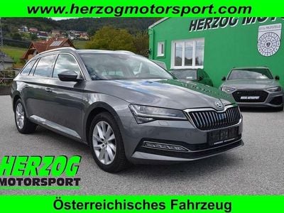 Grau Gebraucht 2022 Skoda Superb Style Kombi | € 23.940 (Etwas zu teuer)