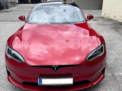 Rot Gebraucht 2023 Tesla Model S Plaid Kleinwagen | € 84.000