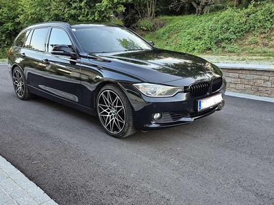 Gebraucht 2013 BMW 330 Shadowline Kombi | € 11.500