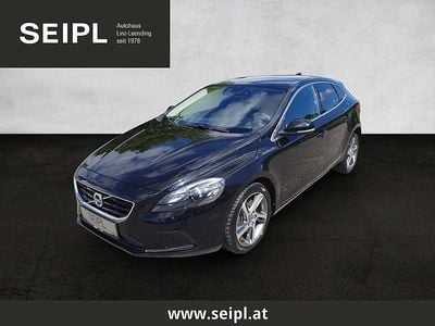 Schwarz Gebraucht 2015 Volvo V40 Momentum Kombi | € 15.900 (Etwas zu teuer)