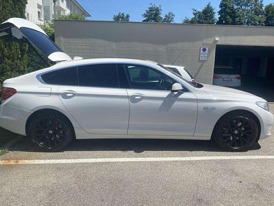 Weiß Gebraucht 2012 BMW 520 Gran Turismo Limousine | € 15.750