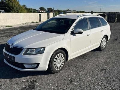 Gebraucht 2016 Skoda Octavia Ambition Kombi | € 5.000