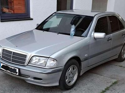 Gebraucht 2000 Mercedes C200 Limousine | € 3.200