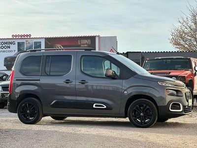 Grau Gebraucht 2020 Citroën Berlingo Shine Van / Kleinbus | € 18.990 (Fairer Preis)