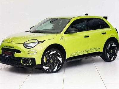 Grün Gebraucht 2025 Abarth 600e Turismo SUV | € 39.900