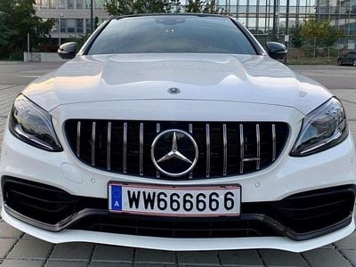 Weiß Gebraucht 2019 Mercedes C63S AMG AMG Limousine | € 55.700