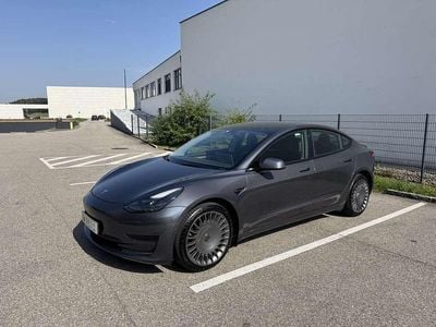 Gebraucht 2022 Tesla Model 3 Standard Range Limousine | € 26.999 (Fairer Preis)