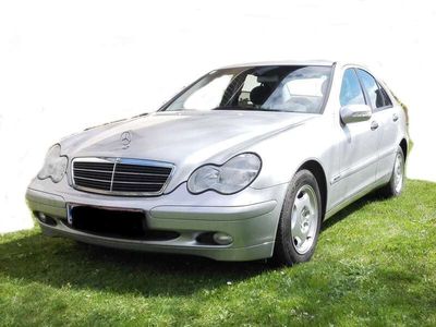 Mercedes C200