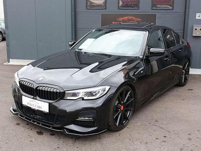 Schwarz Gebraucht 2019 BMW 320 M Sport Limousine | € 30.990 (Teuer)