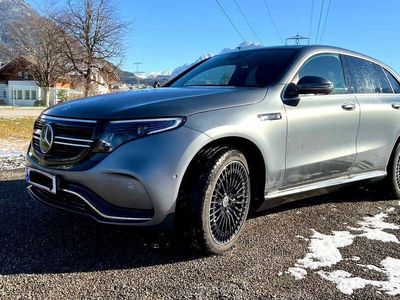 gebraucht Mercedes EQC400 AMG Line, selenit magno, 360°-Kamera, Head-Up