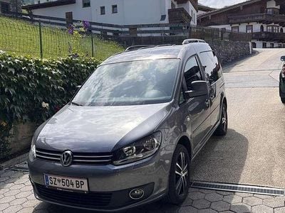 Gebraucht 2015 VW Caddy Edition Van / Kleinbus | € 12.900