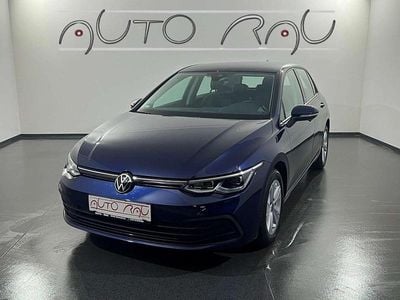Blau Gebraucht 2023 VW Golf VIII Life Kleinwagen | € 21.990 (Fairer Preis)
