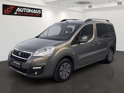 Braun Gebraucht 2017 Peugeot TePee Active Kombi | € 7.990