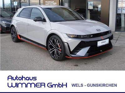 Grau Gebraucht 2024 Hyundai Ioniq Kleinwagen | € 68.890