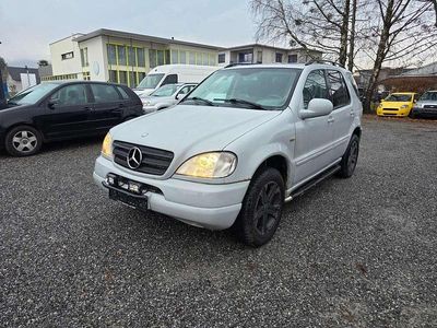 Gebraucht Mercedes ML270 163 PS (119 kW) 2001 Weiß SUV