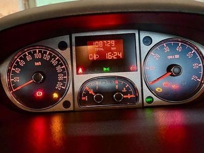 Schwarz Gebraucht 2010 Lancia Musa Van / Kleinbus | € 2.950