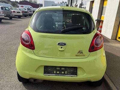 Grün Gebraucht 2009 Ford Ka Ambiente Limousine | € 2.100 (Teuer)
