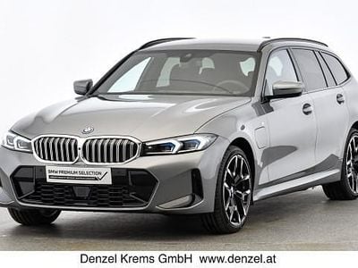 Gebraucht BMW 330e M Sport 184 PS (135 kW) 2024 Grau Kombi