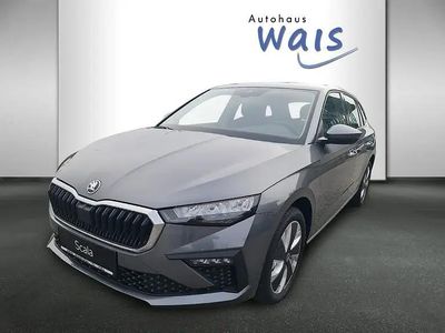 Mittelgrau metallic Neu 2025 Skoda Scala Selection Kleinwagen | € 26.180 (Fairer Preis)