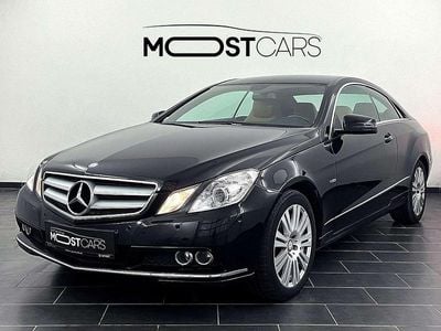 Schwarz Gebraucht 2009 Mercedes E250 Coupé | € 15.900