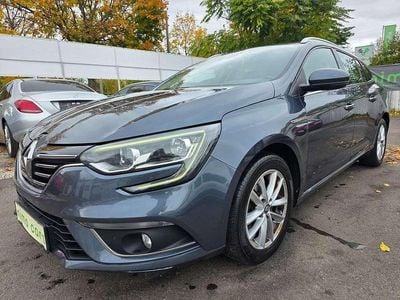 Grau Gebraucht 2018 Renault Mégane GrandTour LIMITED Kombi | € 7.990 (Fairer Preis)