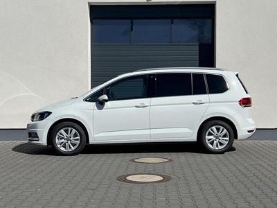 Neu 2025 VW Touran Comfortline Van / Kleinbus | € 45.989 (Fairer Preis)