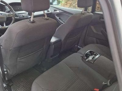 Grau Gebraucht 2014 Ford Focus Titanium Limousine | € 9.000 (Etwas zu teuer)