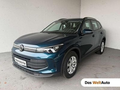Dunkelblau metallic Neu 2025 VW Tiguan SUV | € 37.790 (Guter Preis)