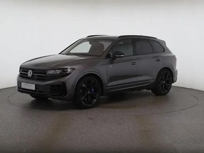 Mittelgrau metallic Gebraucht 2025 VW Touareg R SUV | € 86.490