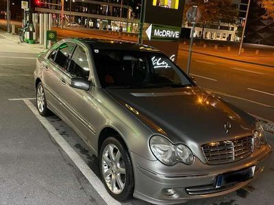 Mercedes C200