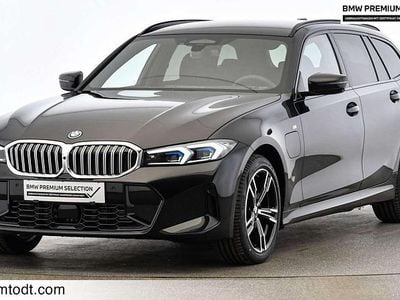 Gebraucht BMW 330e M Sport 292 PS (214 kW) 2025 Schwarz Kombi