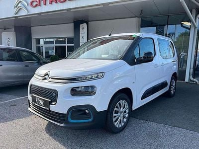Weiß Gebraucht 2023 Citroën e-Berlingo Feel Van / Kleinbus | € 27.990