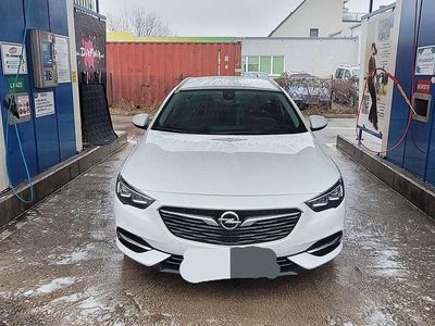 Weiß Gebraucht 2020 Opel Insignia Innovation Kombi | € 15.000 (Etwas zu teuer)