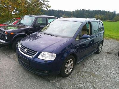 Blau Gebraucht 2004 VW Touran Highline Van / Kleinbus | € 2.700 (Fairer Preis)