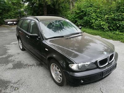 Schwarz Gebraucht 2005 BMW 320 Kombi | € 7.990 (Etwas zu teuer)