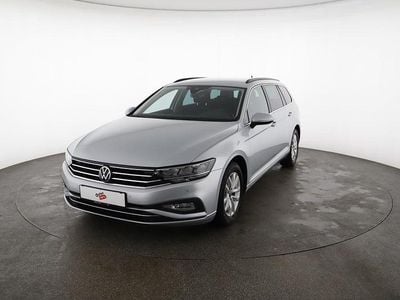 Silber Gebraucht 2022 VW Passat Business Kombi | € 20.590 (Guter Preis)