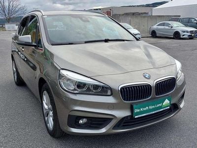 Grau Gebraucht 2017 BMW 225 Advantage Van / Kleinbus | € 13.990