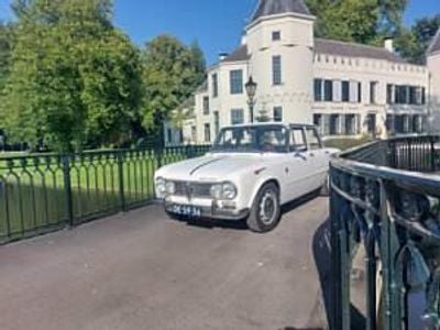 Weiß Gebraucht 1967 Alfa Romeo Giulia Ti Limousine | € 34.500