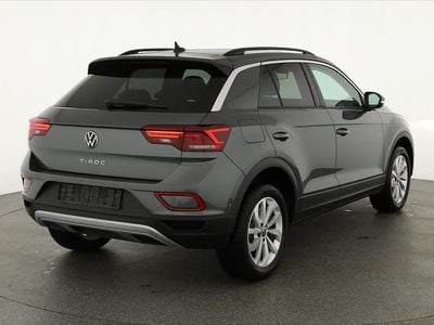 Schwarz Neu 2025 VW T-Roc Life SUV | € 36.580 (Fairer Preis)