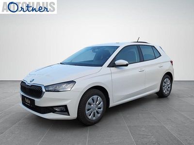 Neu Skoda Fabia Essence 80 PS (58 kW) 2026 Weiss  normal Kleinwagen