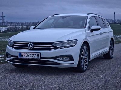Gebraucht VW Passat 150 PS (110 kW) 2020 Weiß Kombi